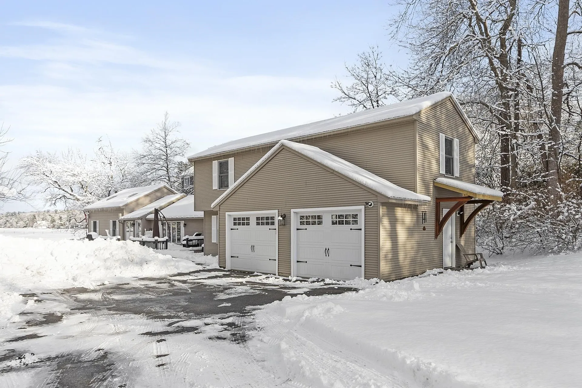 47 Cobbetts Pond Road Windham NH 03087