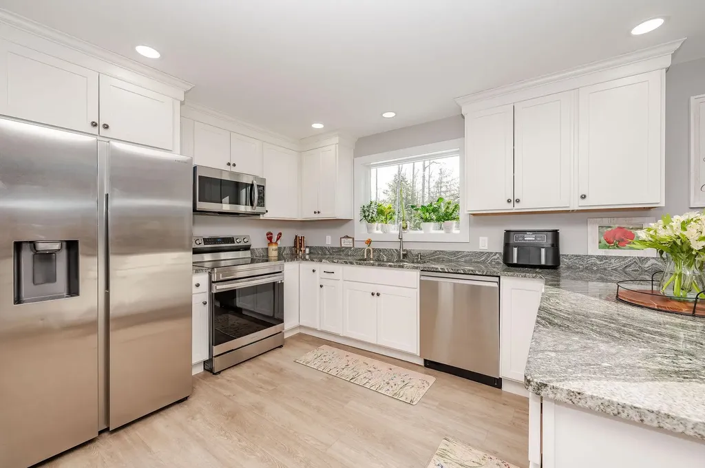 11B Bow Mills Road Barnstead NH 03225