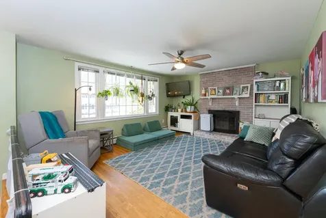 24 Sanborn Drive Nashua NH 03063