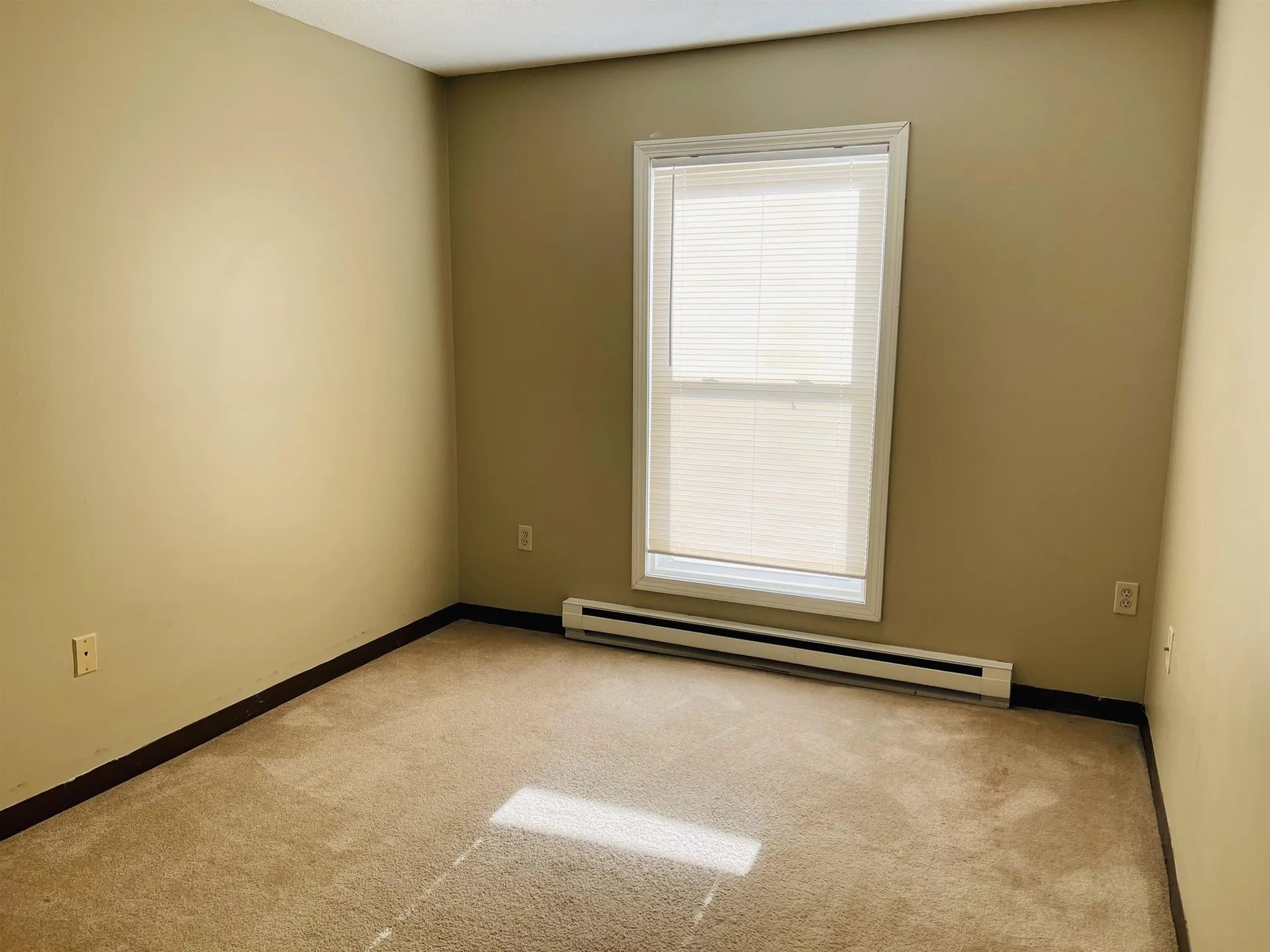 130 Eastern Avenue Manchester NH 03104