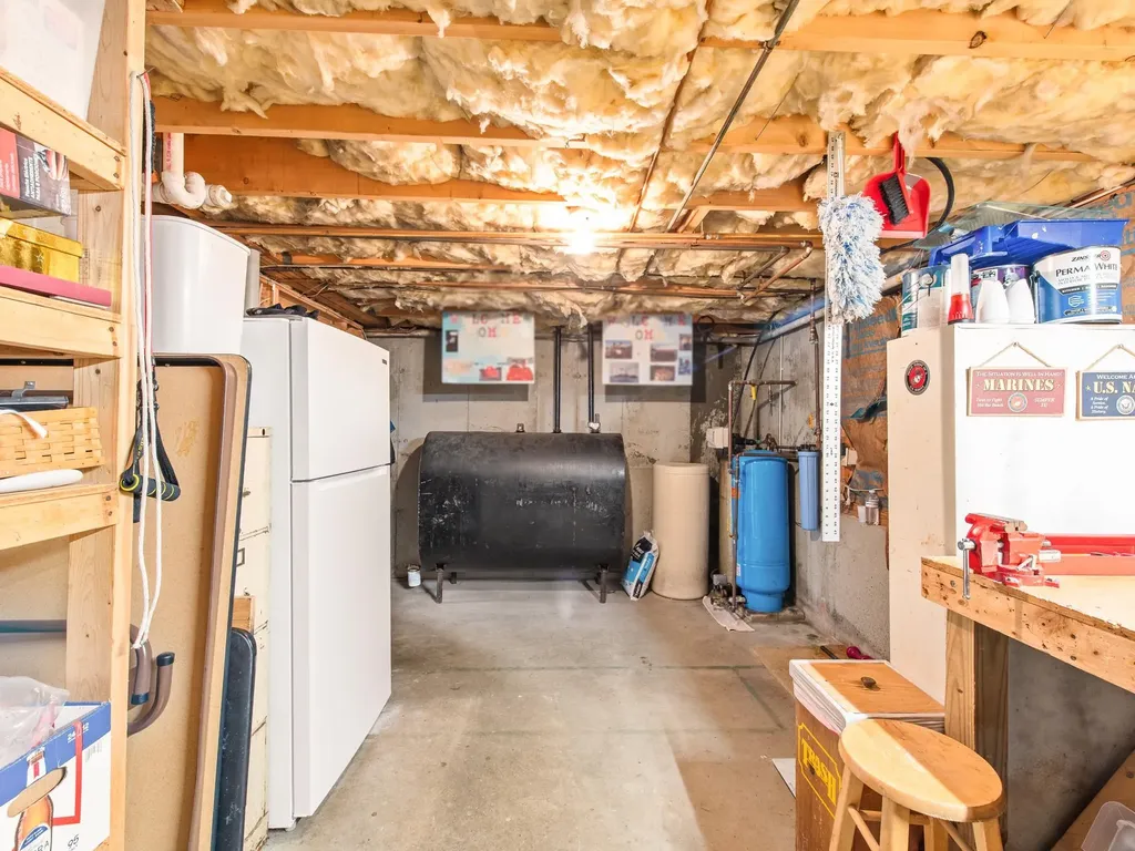 4 Mcquade Brook Road Bedford NH 03110