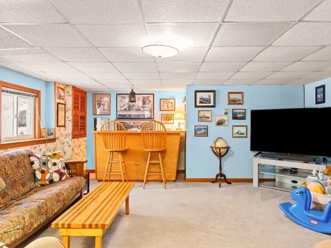 4 Mcquade Brook Road Bedford NH 03110