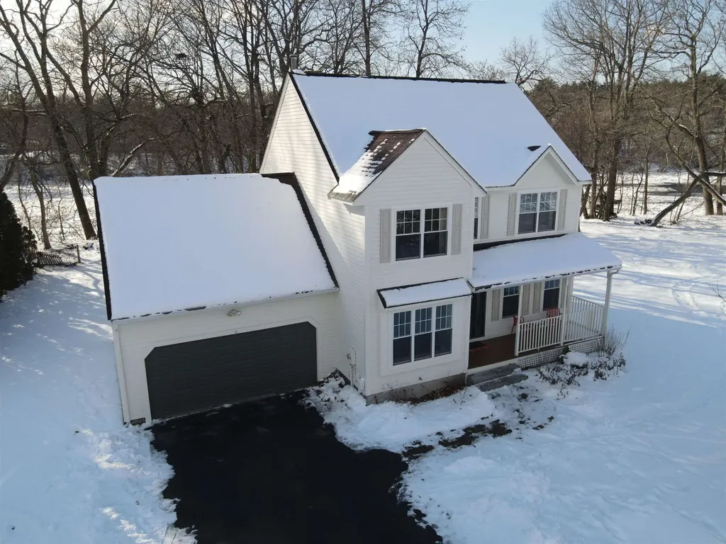 54 Campbello Street Hudson NH 03051