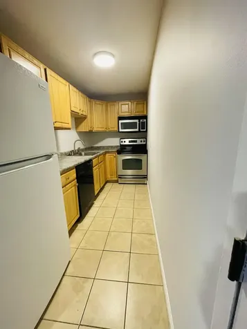 2 Silvestri Circle Derry NH 03038