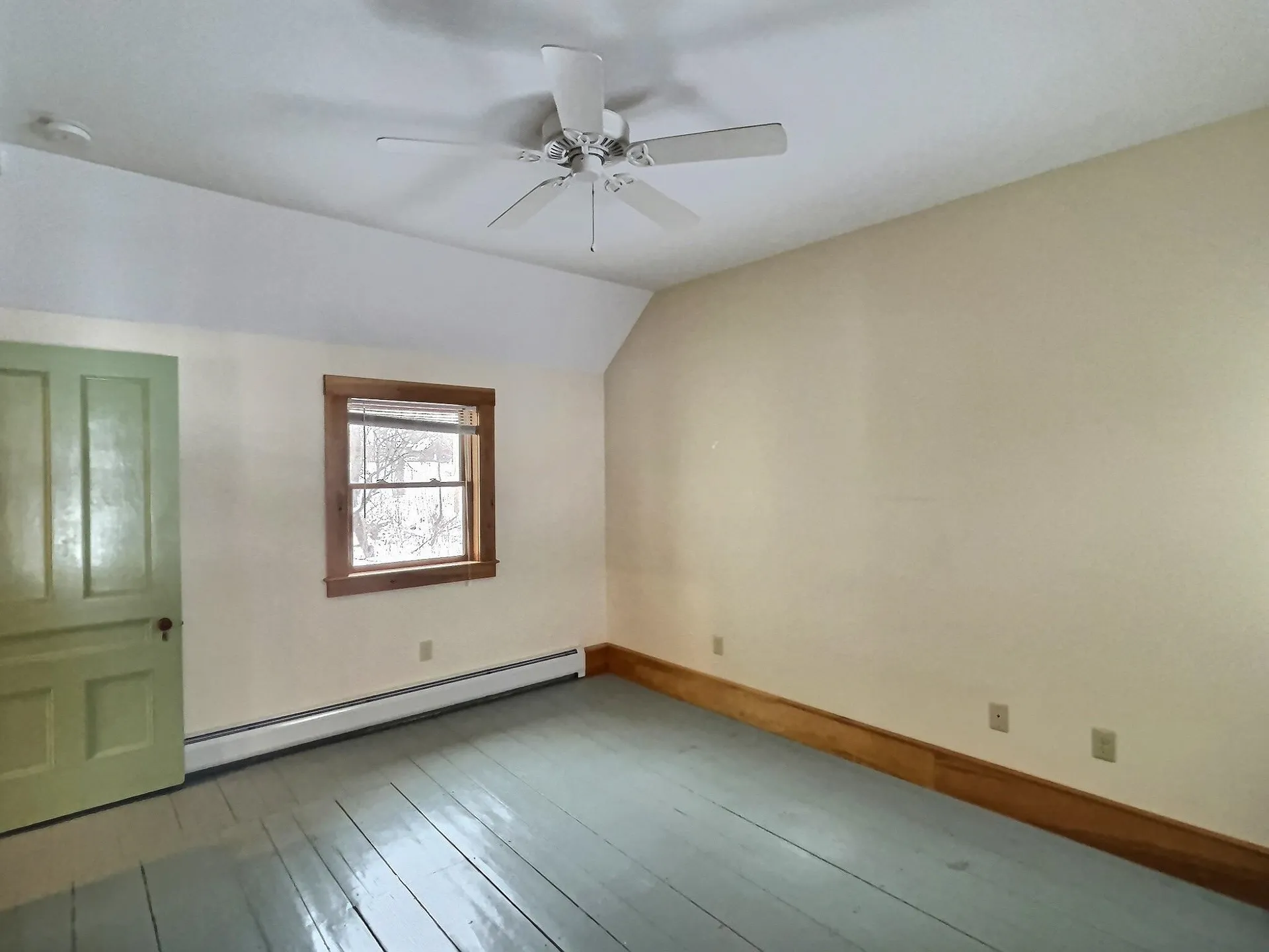 24 Greenhouse Lane Bradford NH 03221