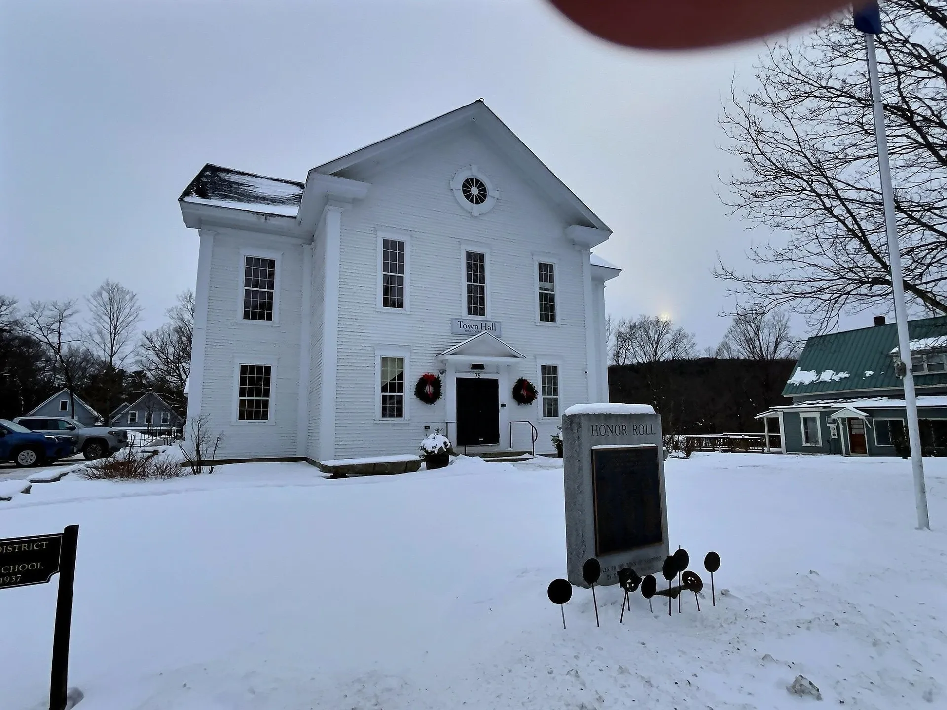 24 Greenhouse Lane Bradford NH 03221