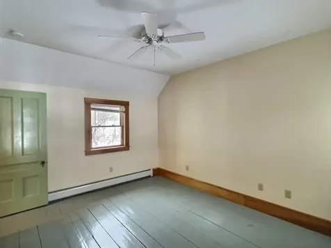 24 Greenhouse Lane Bradford NH 03221