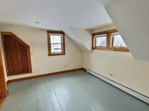 24 Greenhouse Lane Bradford NH 03221