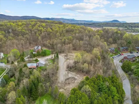 108 Thorn Bush Road Hinesburg VT 05461