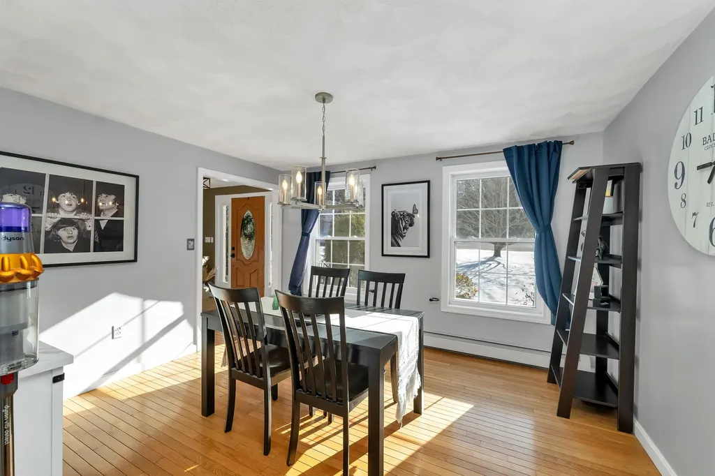 1 Treaty Court Sandown NH 03873