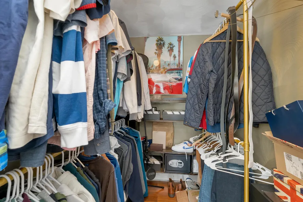 1 Treaty Court Sandown NH 03873