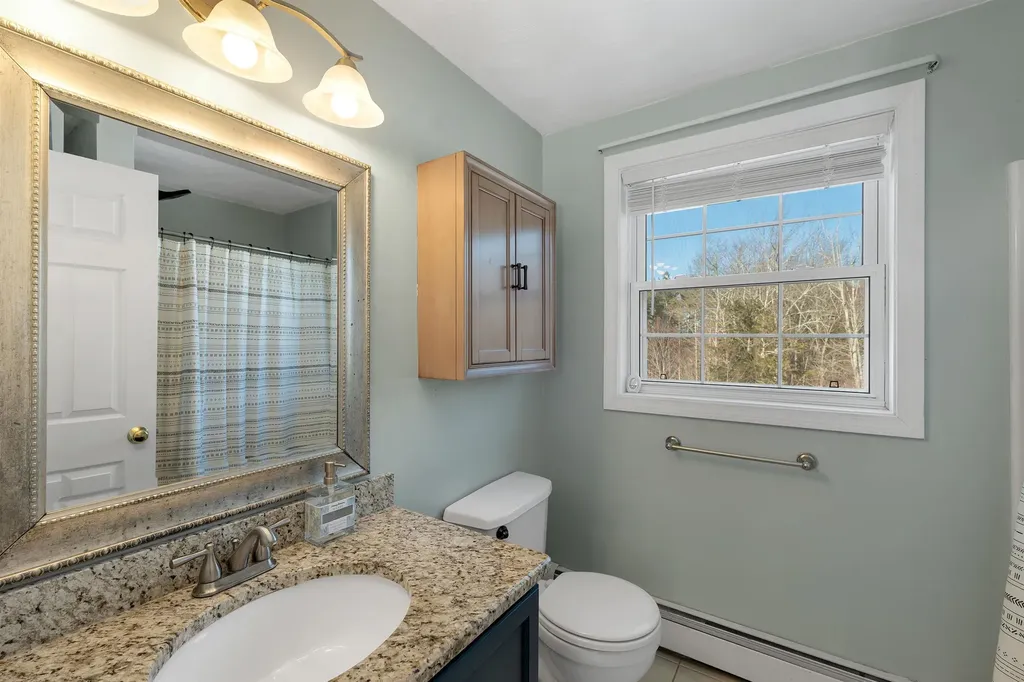 1 Treaty Court Sandown NH 03873