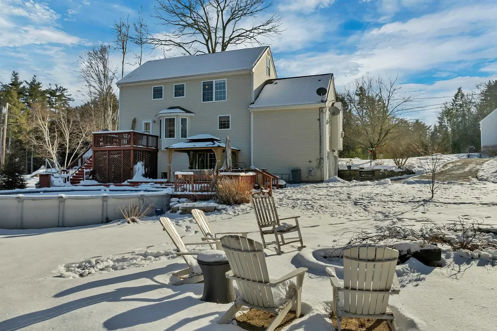 1 Treaty Court Sandown NH 03873