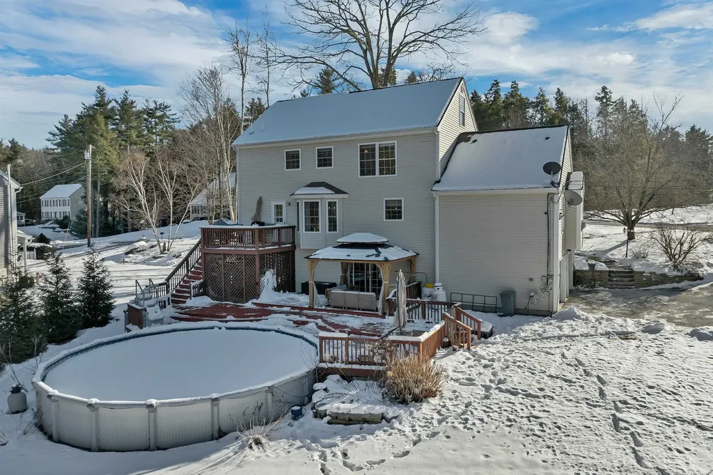 1 Treaty Court Sandown NH 03873