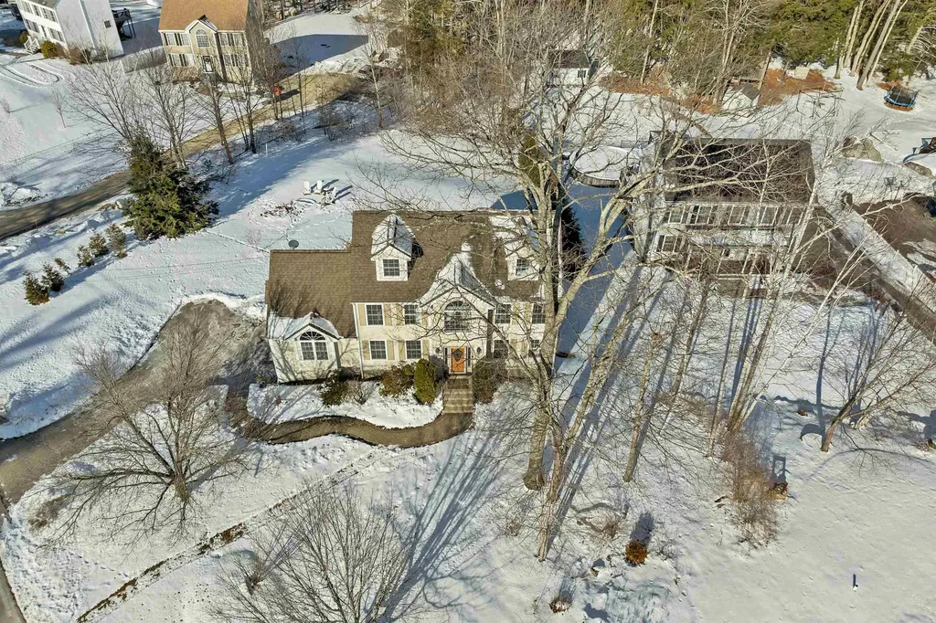 1 Treaty Court Sandown NH 03873