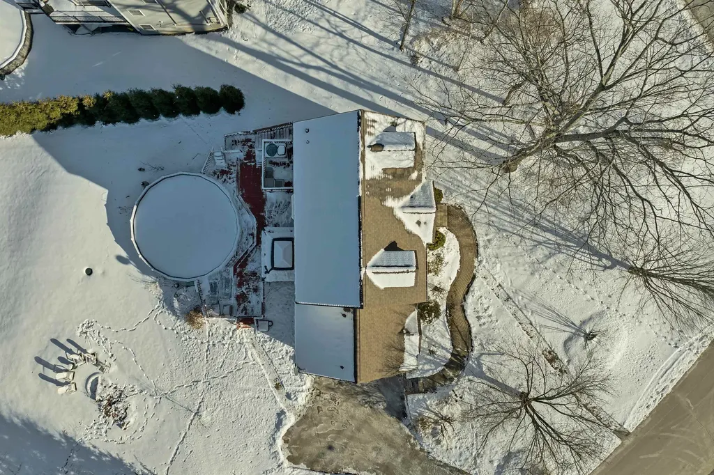 1 Treaty Court Sandown NH 03873