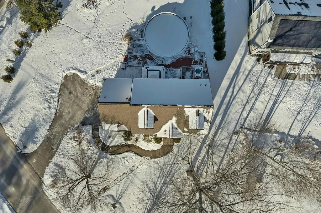 1 Treaty Court Sandown NH 03873