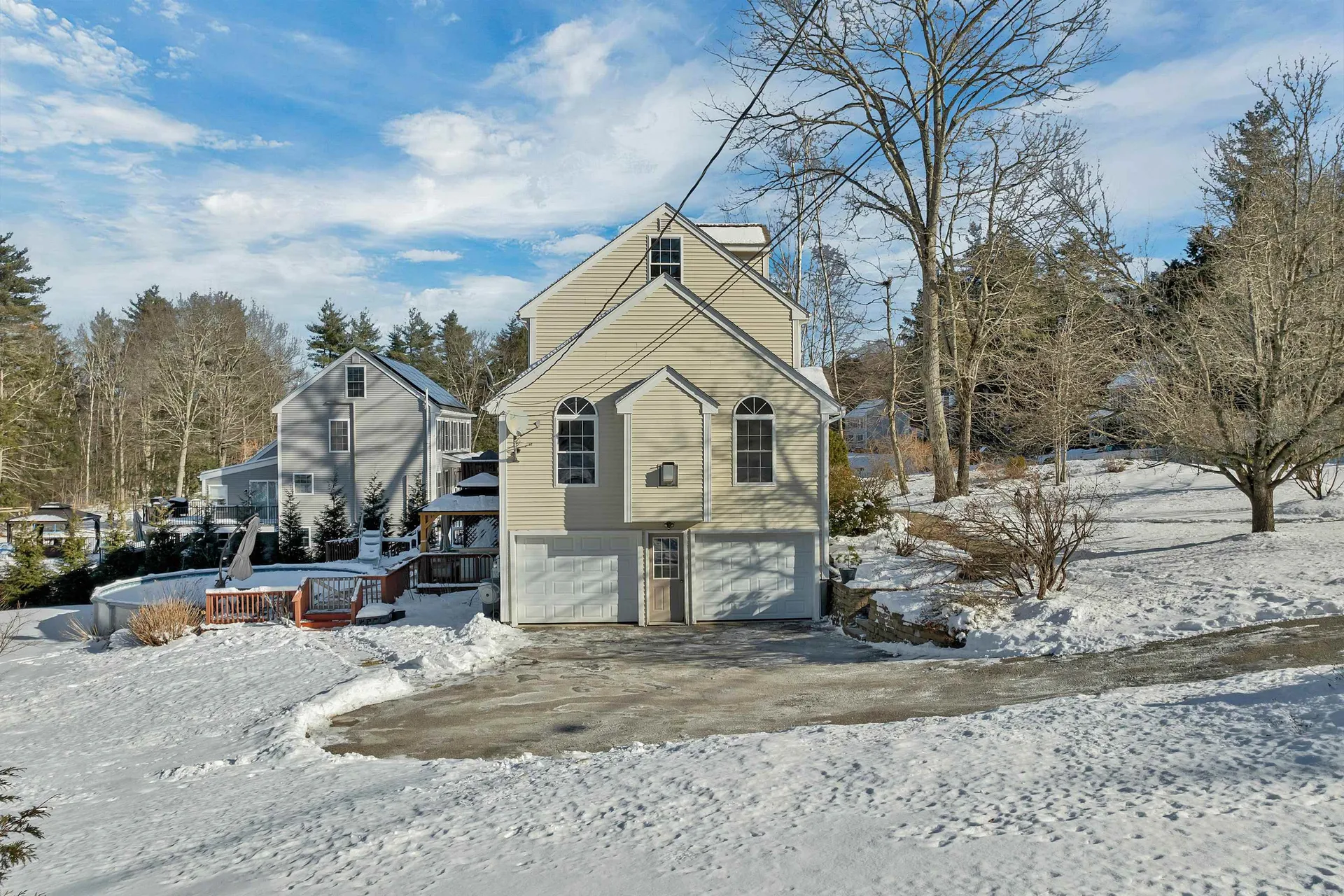 1 Treaty Court Sandown NH 03873