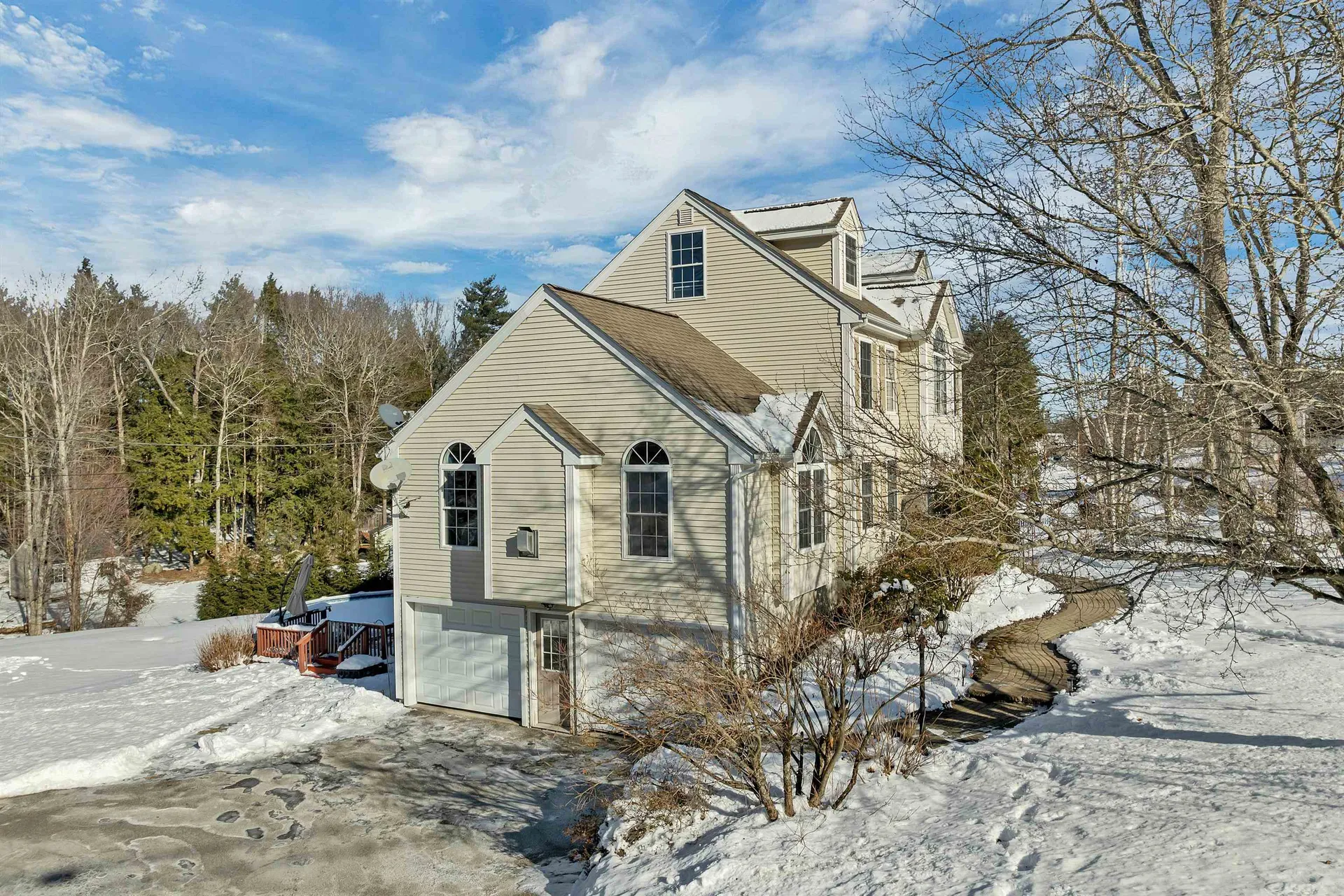 1 Treaty Court Sandown NH 03873