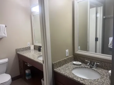 208/210 Qtr2 89 Grand Summit Way Dover VT 05356