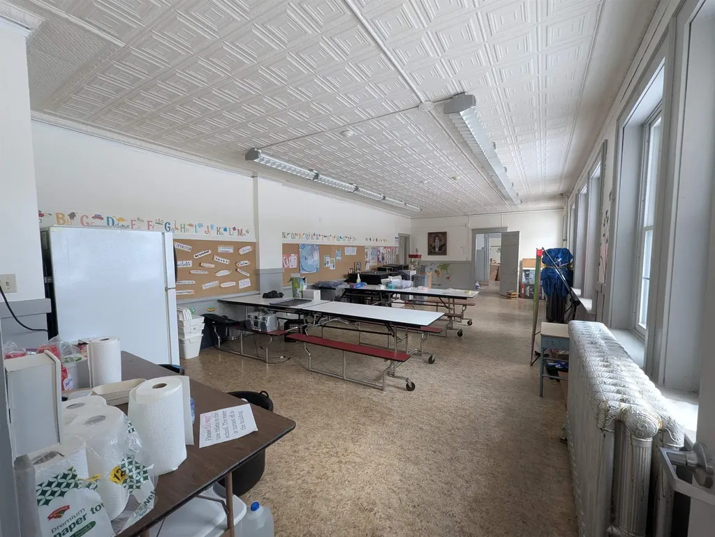 16 Central Street Claremont NH 03743