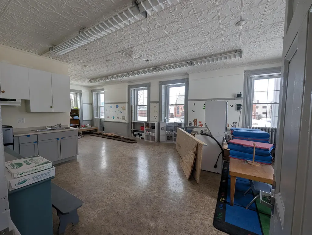 16 Central Street Claremont NH 03743