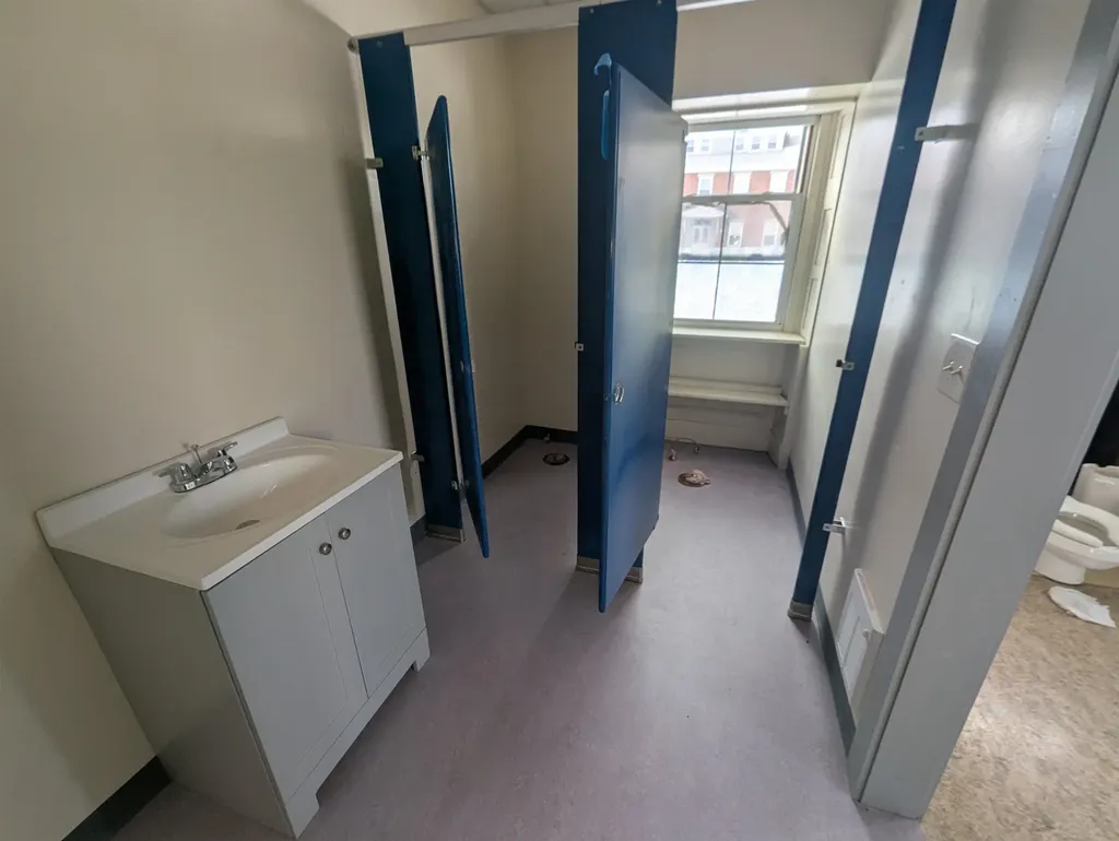 16 Central Street Claremont NH 03743