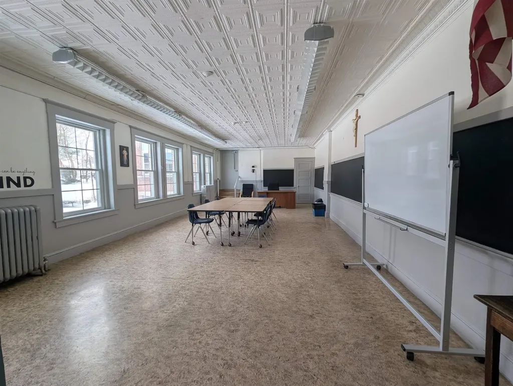 16 Central Street Claremont NH 03743