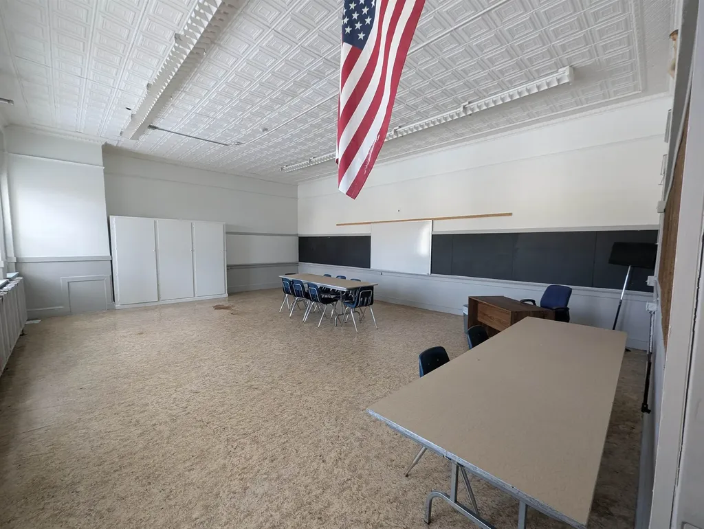 16 Central Street Claremont NH 03743