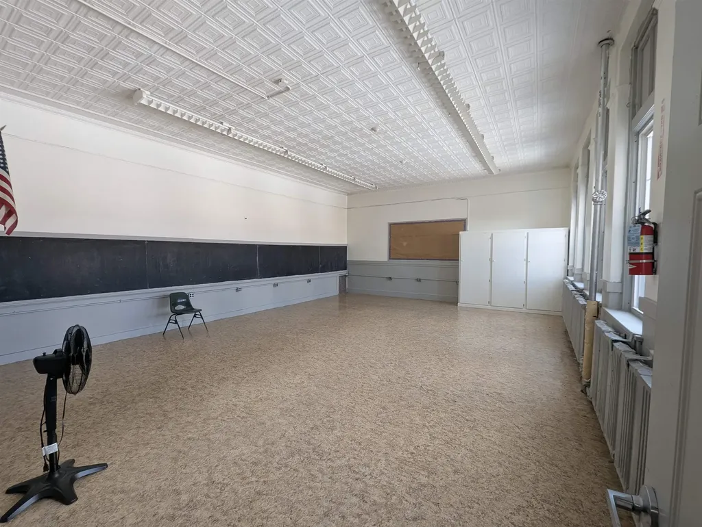 16 Central Street Claremont NH 03743