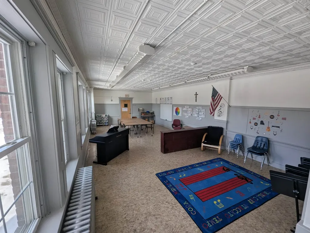 16 Central Street Claremont NH 03743