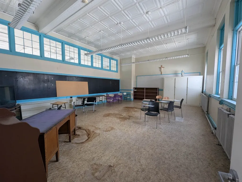 16 Central Street Claremont NH 03743