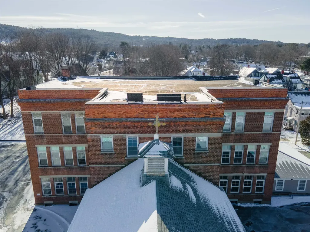 16 Central Street Claremont NH 03743