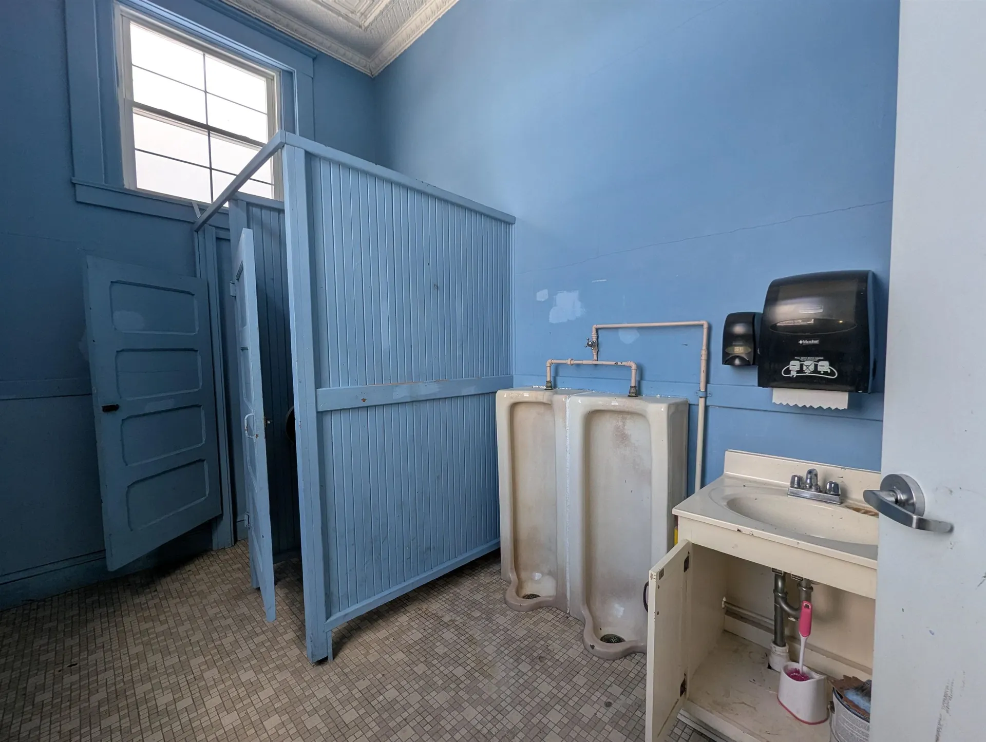 16 Central Street Claremont NH 03743