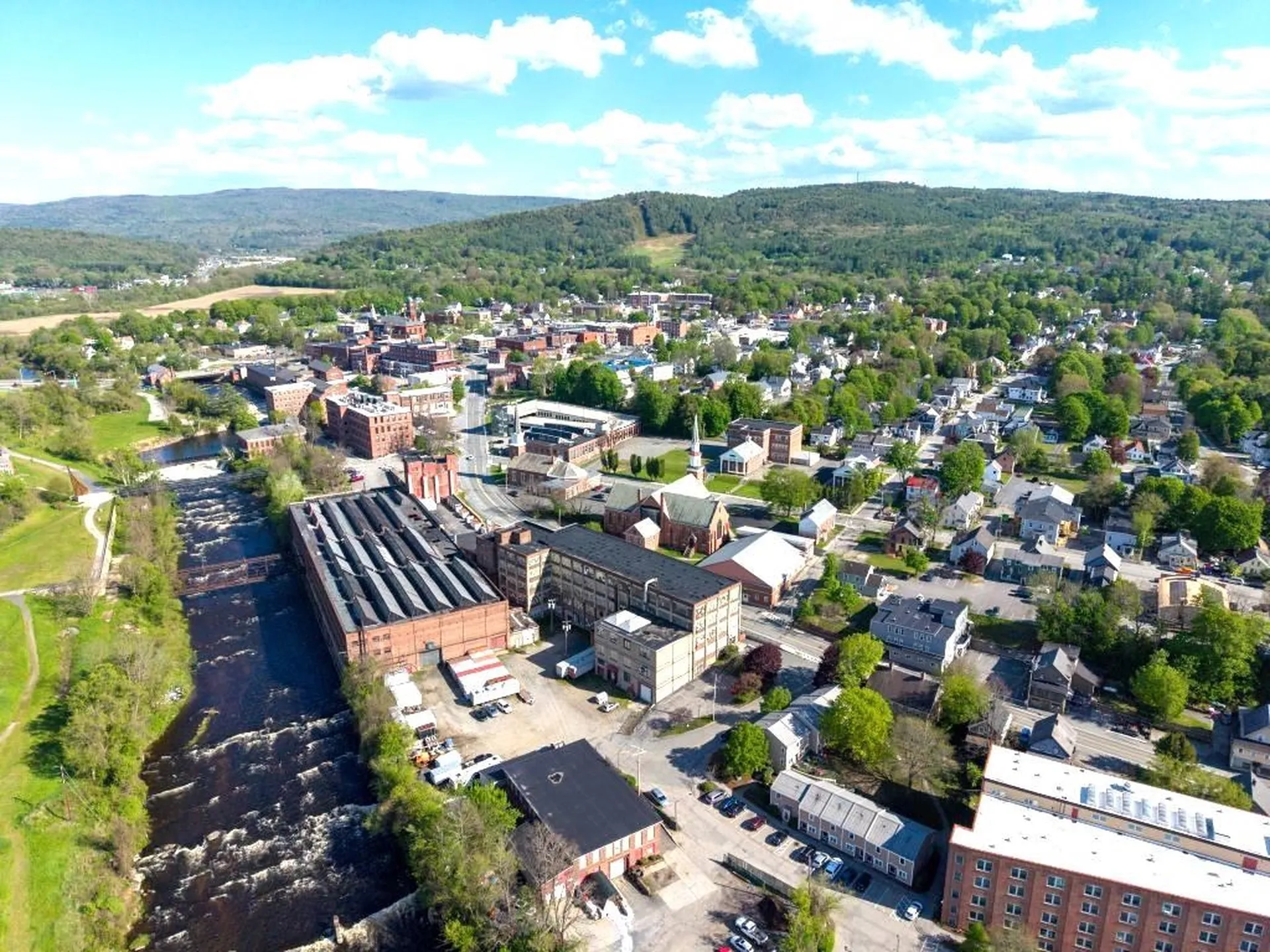 16 Central Street Claremont NH 03743