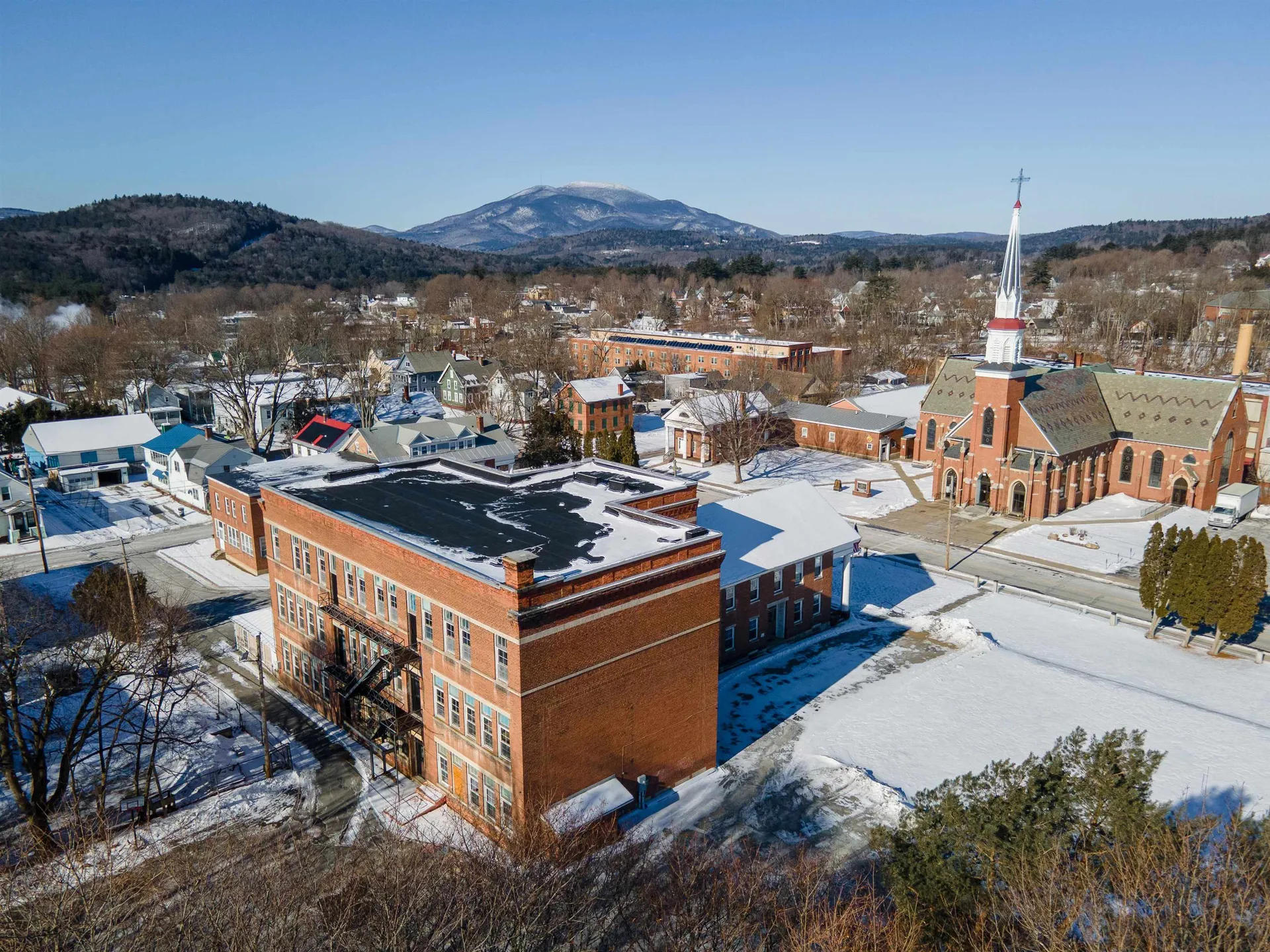 16 Central Street Claremont NH 03743