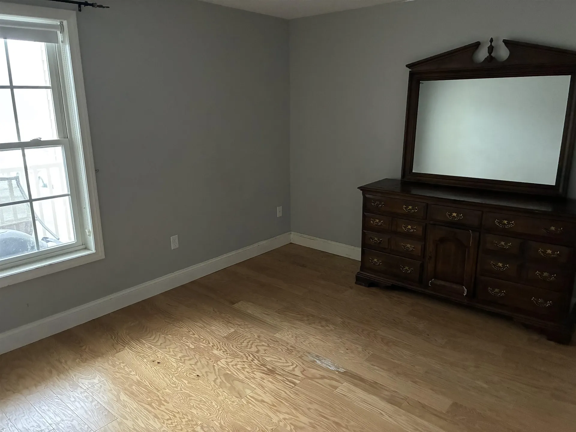 14 Crestview Circle Londonderry NH 03053