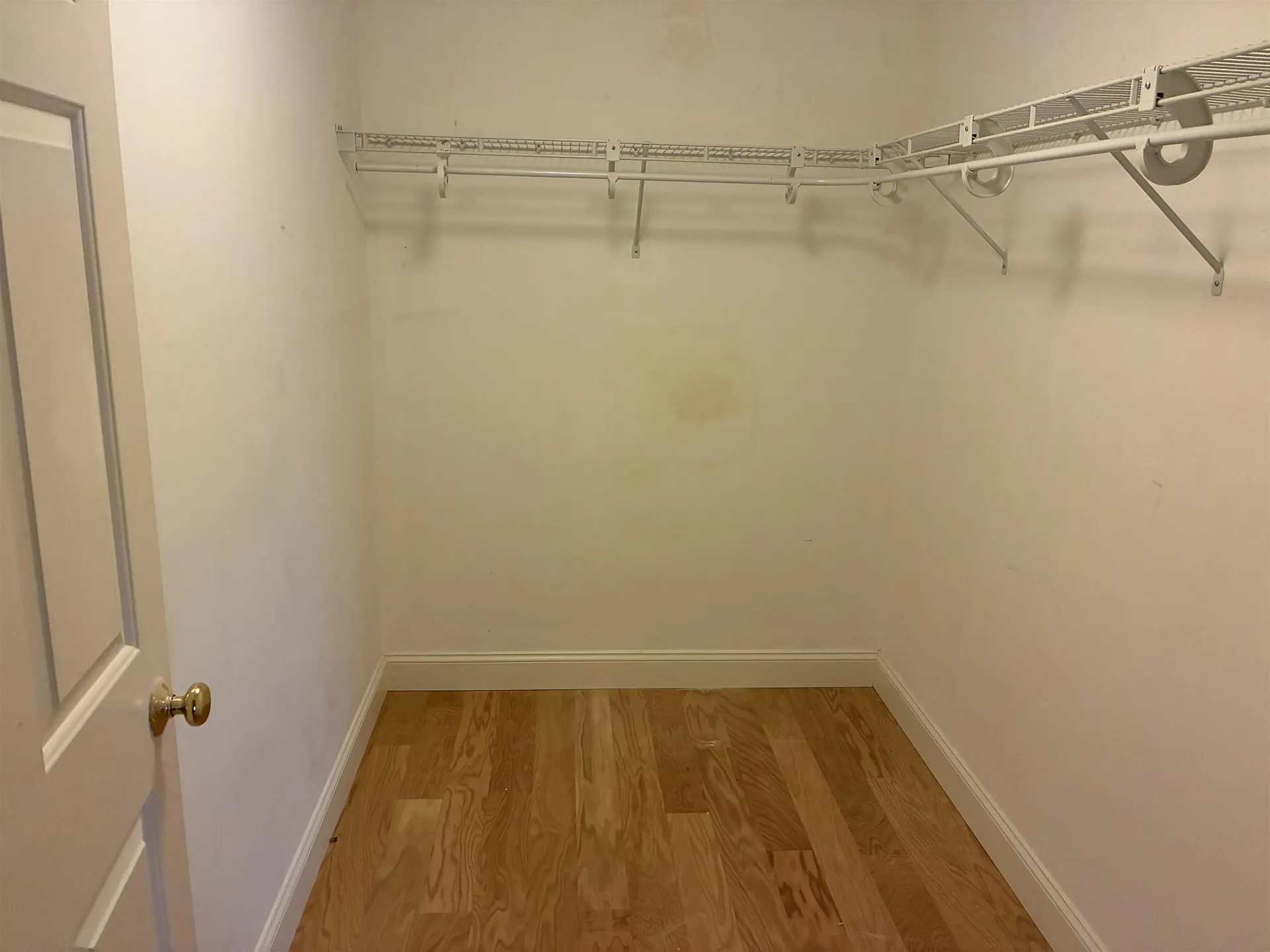 14 Crestview Circle Londonderry NH 03053