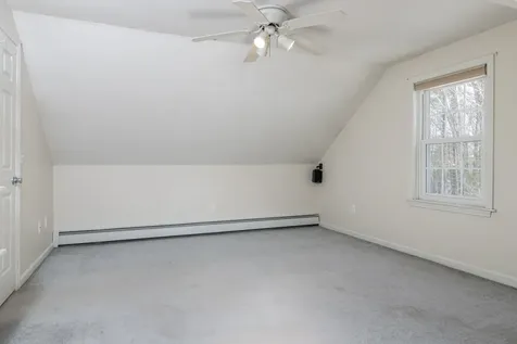 4 Faye Lane Londonderry NH 03053