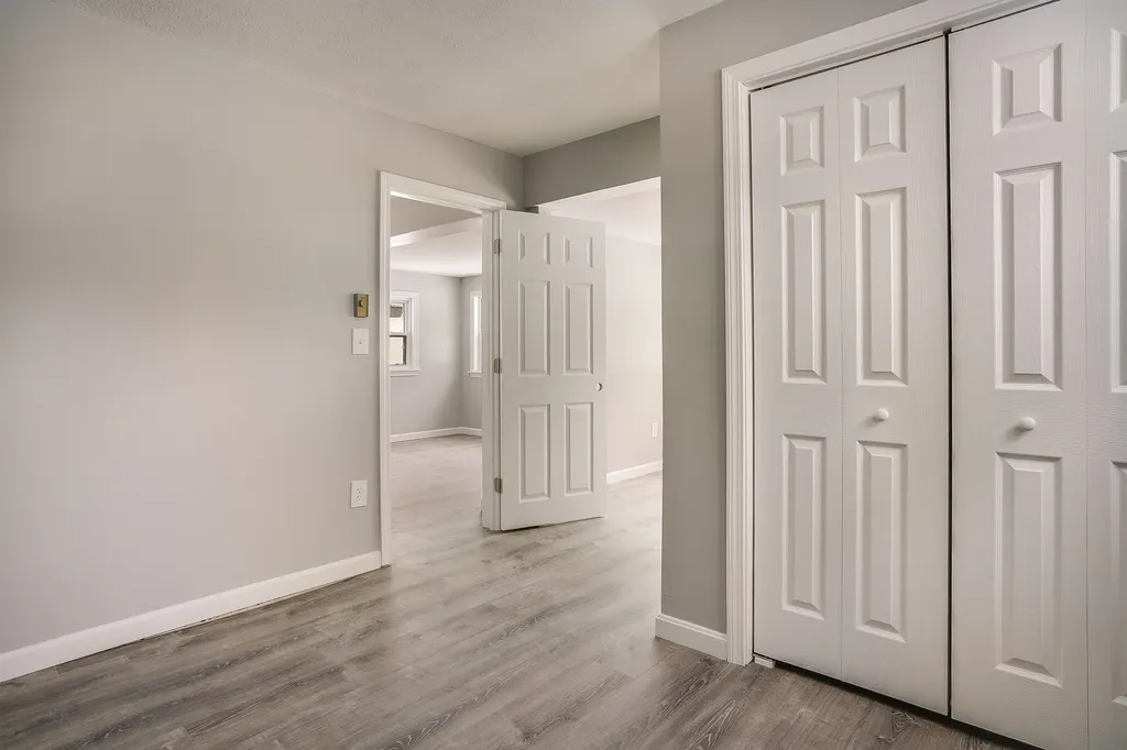 27 London Road Salem NH 03079