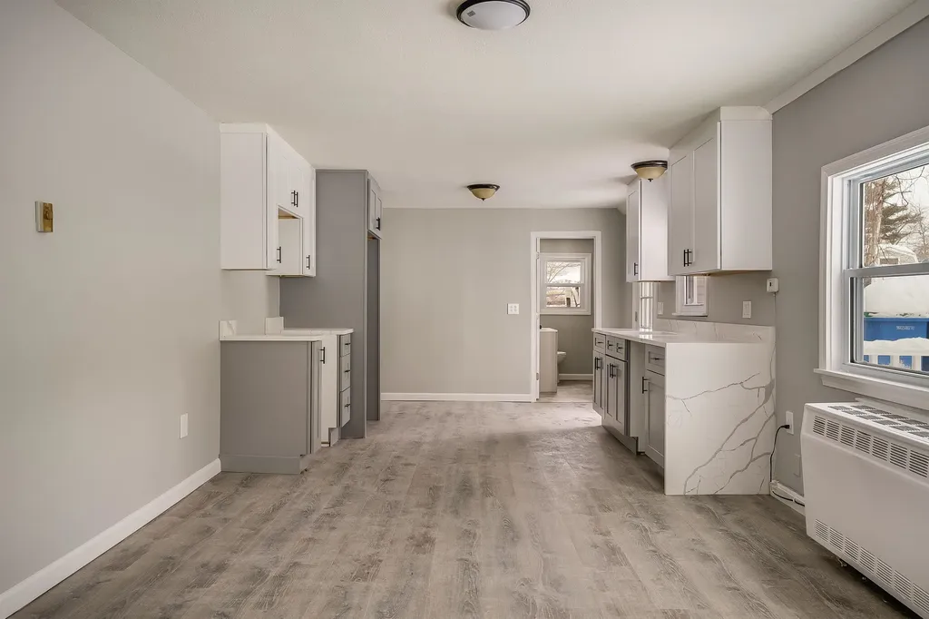 27 London Road Salem NH 03079