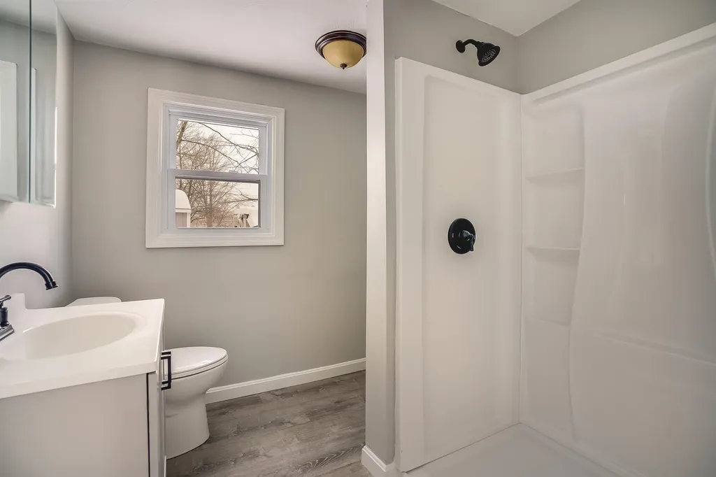 27 London Road Salem NH 03079