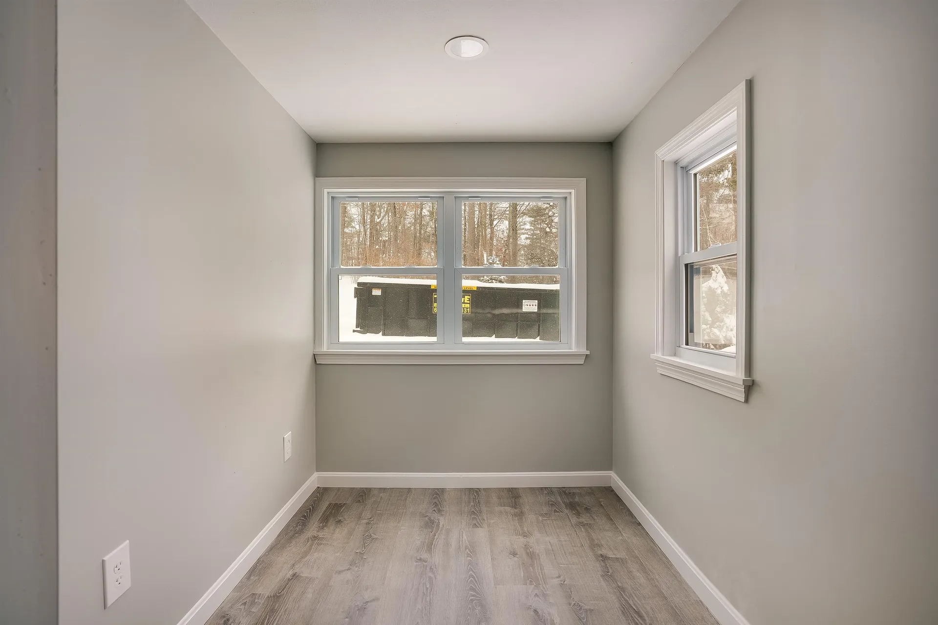 27 London Road Salem NH 03079