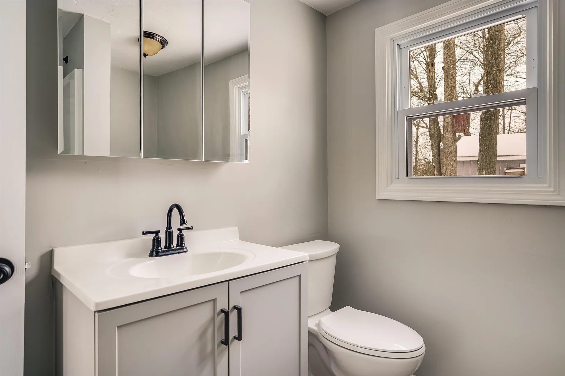 27 London Road Salem NH 03079