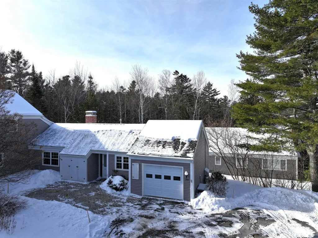 143 Hilltop Place New London NH 03257