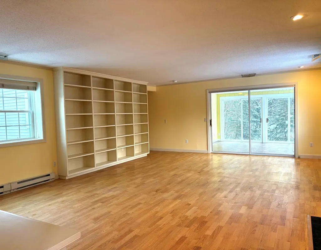 143 Hilltop Place New London NH 03257