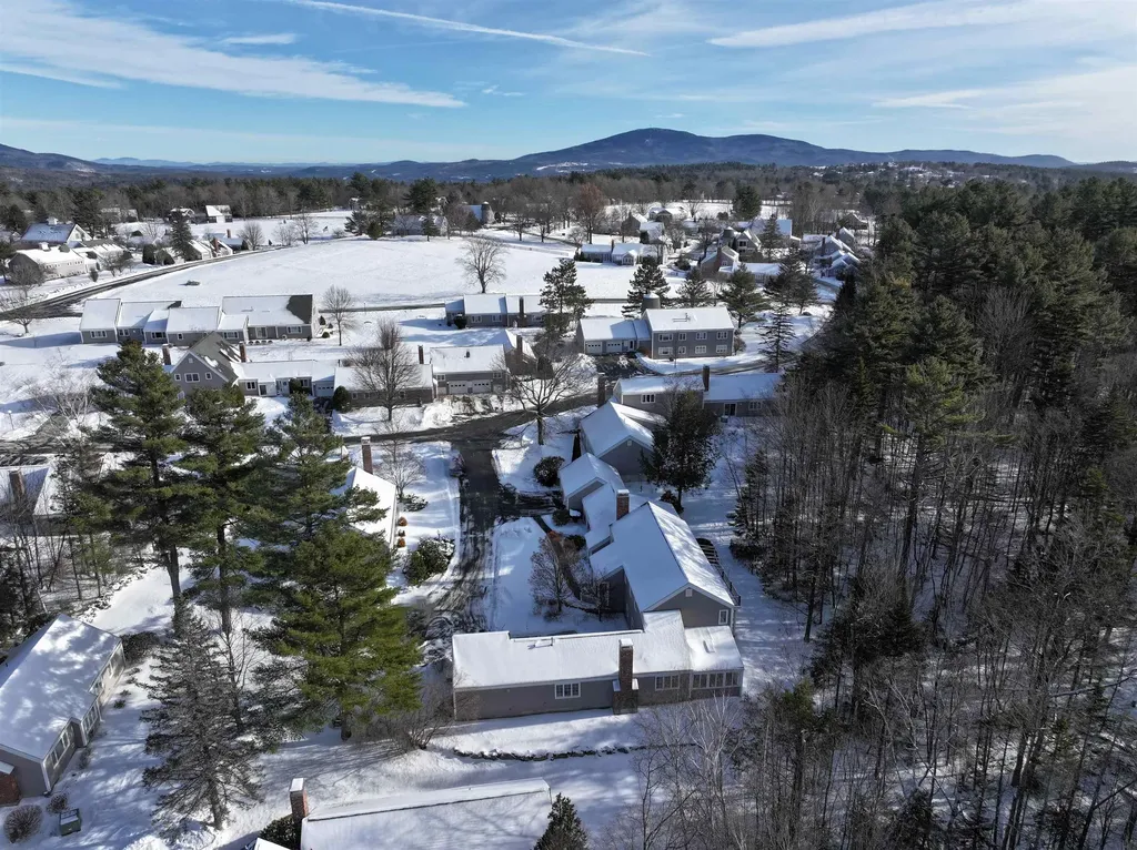 143 Hilltop Place New London NH 03257