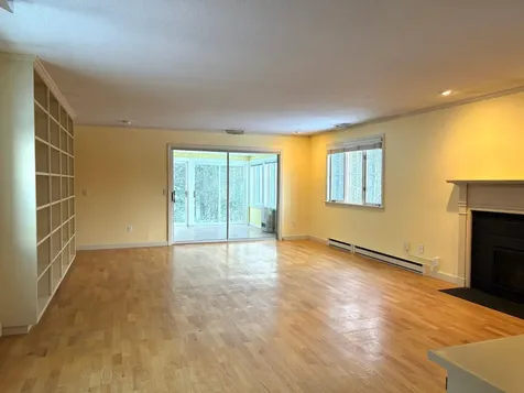 143 Hilltop Place New London NH 03257