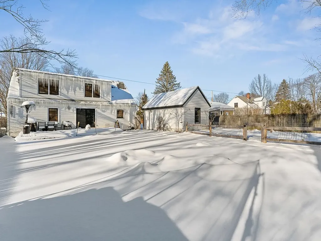 55 Cross Parkway Burlington VT 05408