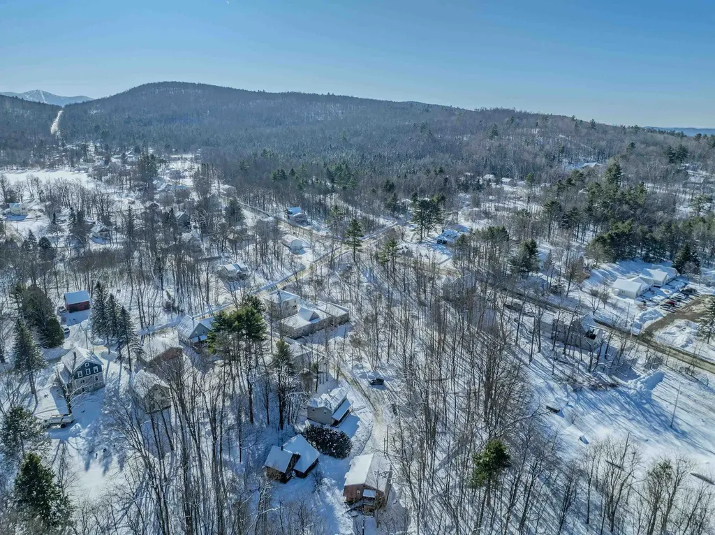 28 Jodo Way Bethlehem NH 03574